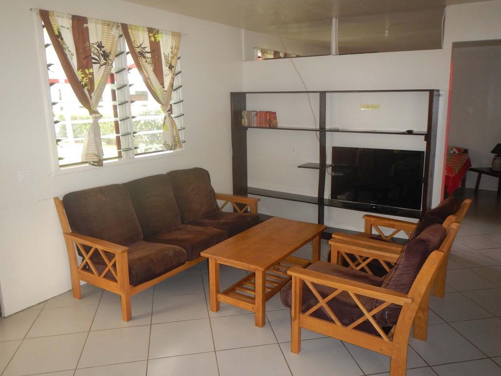 Pension Chalet Tipanier Raiatea Quarto foto